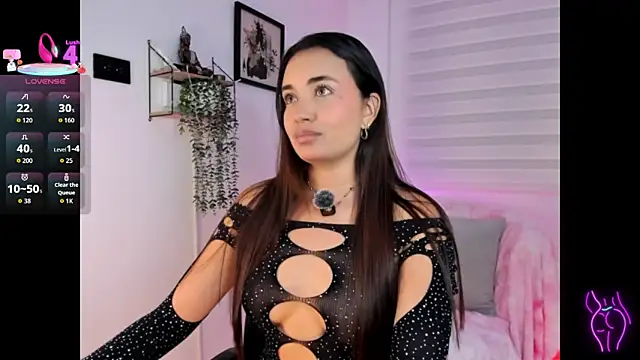 aisha es online show from May 28, 2026, 11:46 pm