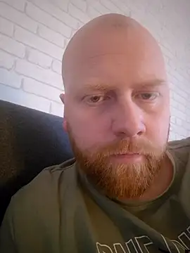 nicoco5757 online show from February 9, 2026, 2:54 pm