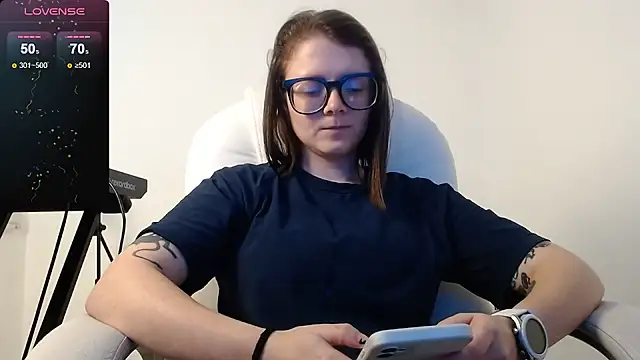 Arya starrk online show from December 3, 2024, 2:49 pm