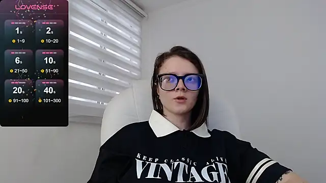 Arya starrk online show from December 14, 2024, 1:59 pm