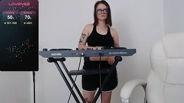 Arya starrk online show from January 10, 2025, 10:57 pm