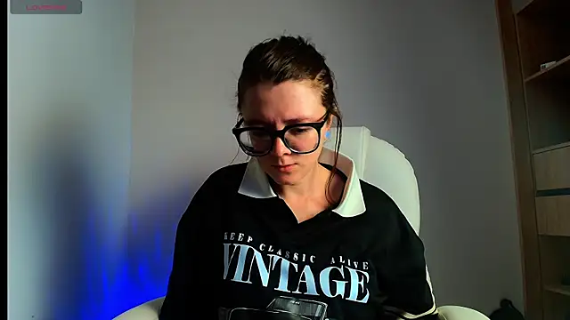 Arya starrk online show from February 26, 2025, 3:19 pm