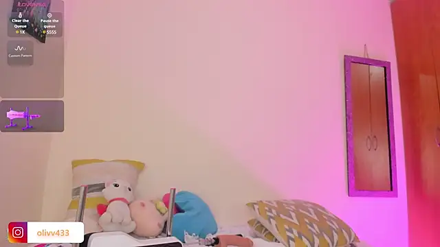 olivia  s online show from January 24, 2025, 4:59 am