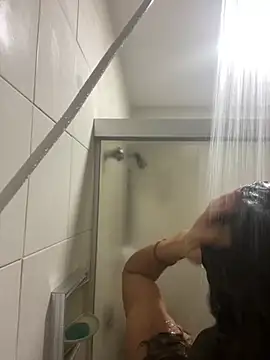 melaniepatterson online show from December 14, 2024, 1:50 am