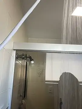 melaniepatterson online show from December 16, 2024, 7:43 pm