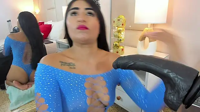 AntoniaRoss  online show from December 10, 2024, 8:27 pm