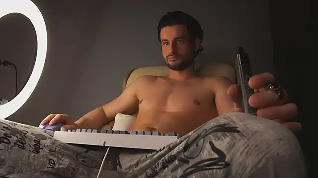 Keen   Luckystrike online show from March 6, 2025, 11:09 pm