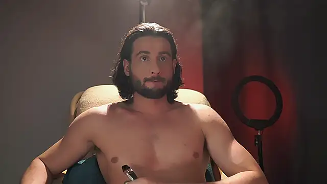 Keen   Luckystrike online show from October 24, 2025, 11:56 pm