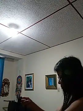 kelly dirty  online show from May 25, 2026, 12:55 pm