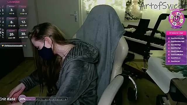 Snapshot of ArtofSweet chatting on December 19, 2025, 7:54 pm ArtofSweet online show from December 19, 2025, 7:54 pm