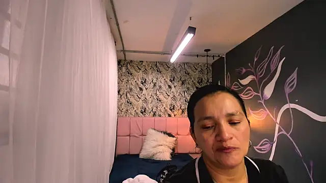 MarilynMiilf  online show from March 10, 2025, 7:18 pm