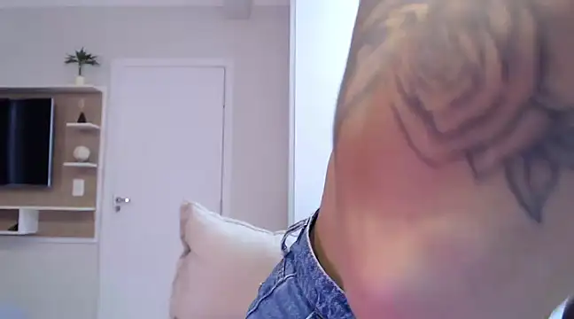 AliceStone19 online show from February 13, 2025, 5:33 pm