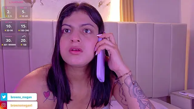 Snapshot of Megan_browns1 chatting on February 7, 2026, 1:04 pm Megan browns1 online show from February 7, 2026, 1:04 pm