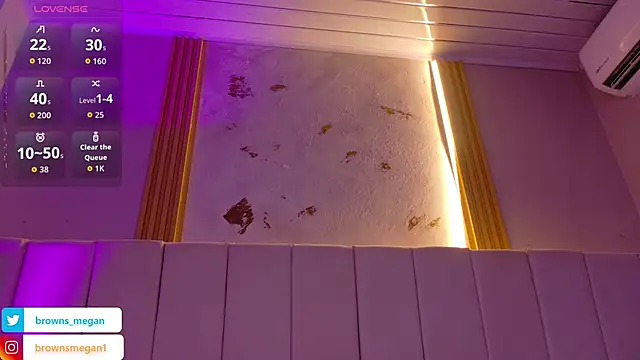 Snapshot of Megan_browns1 chatting on February 24, 2026, 1:09 pm Megan browns1 online show from February 24, 2026, 1:09 pm