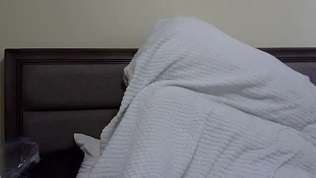 Luna Foxx22 online show from January 12, 2026, 4:01 pm