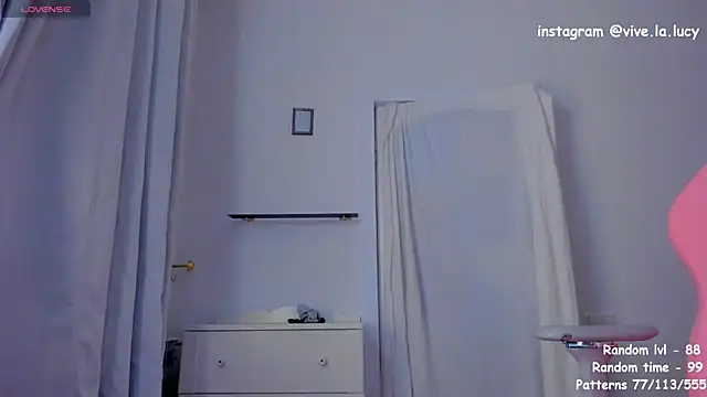 Snapshot of Lucy_Ember chatting on December 19, 2024, 3:41 pm Lucy Ember online show from December 19, 2024, 3:41 pm