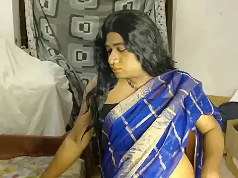 Snapshot of Akhilamolu_the_transsissy chatting on July 9, 2026, 6:45 pm Akhilamolu the transsissy online show from July 9, 2026, 6:45 pm