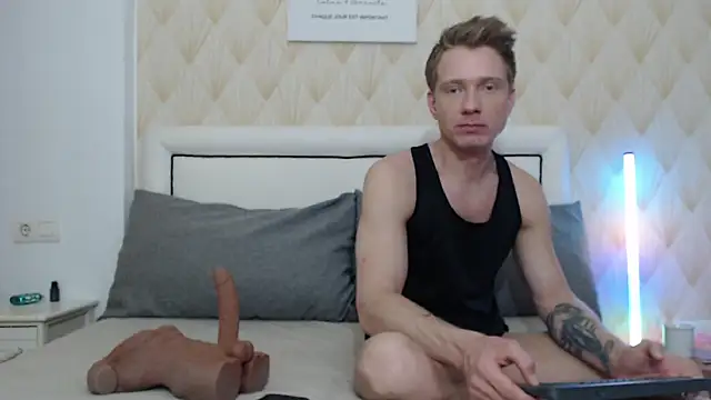 redheadxxl online show from March 22, 2026, 5:38 pm