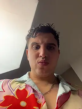 Snapshot of Sexandfire chatting on June 24, 2026, 7:02 pm Sexandfire online show from June 24, 2026, 7:02 pm
