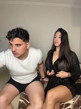 Snapshot of Sexandfire chatting on July 4, 2026, 10:27 pm Sexandfire online show from July 4, 2026, 10:27 pm