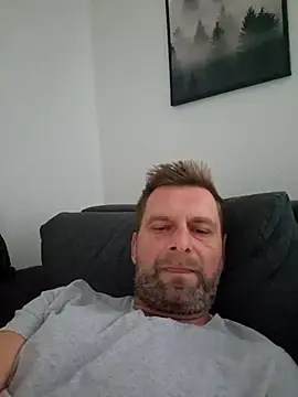 Mjn34 online show from October 28, 2025, 7:23 am