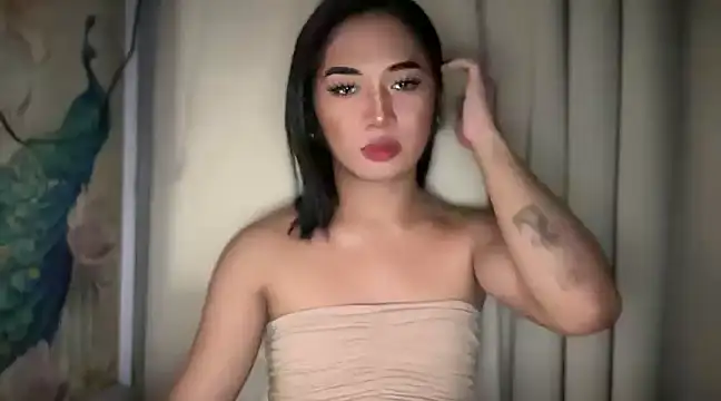 Snapshot of Seductive_Lena chatting on December 8, 2024, 6:01 am Seductive Lena online show from December 8, 2024, 6:01 am