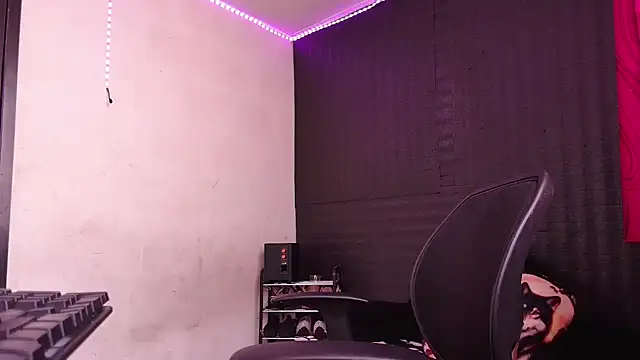 Diana Lozano online show from February 3, 2025, 2:24 pm