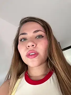 Snapshot of NatashaCruz- chatting on June 27, 2026, 9:31 pm NatashaCruz- online show from June 27, 2026, 9:31 pm