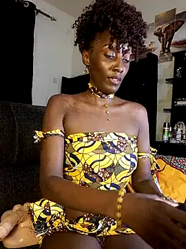 lynnkatrina online show from April 6, 2026, 7:15 pm