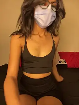 morrocoXcute online show from September 18, 2025, 10:12 pm