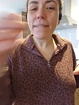 Ellie-L-Elizabeth online show from March 14, 2026, 3:28 pm