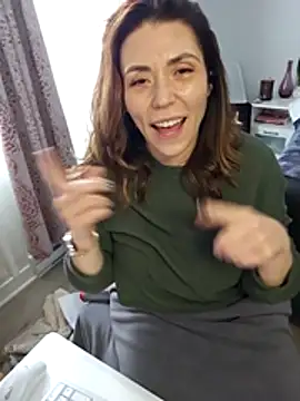 Ellie-L-Elizabeth online show from March 15, 2026, 2:45 pm