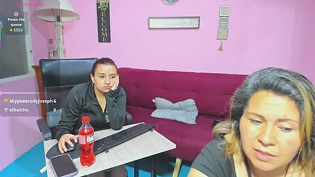 lesbiancuple online show from October 10, 2025, 12:42 am