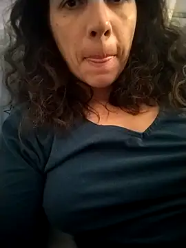 SquirtyMellissaLabia online show from November 4, 2025, 6:40 pm