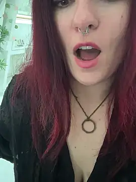 LunaMoongirl online show from September 14, 2025, 5:23 pm