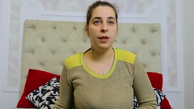 Snapshot of KarinaNoir chatting on February 19, 2025, 4:55 am KarinaNoir online show from February 19, 2025, 4:55 am