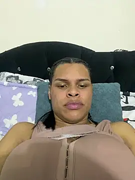  diamondpamela online show from April 12, 2026, 1:54 am