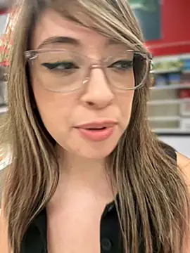 AriannaPena online show from January 9, 2025, 2:43 am