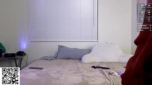 AriannaPena online show from January 29, 2025, 8:18 am