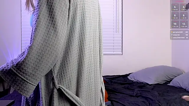 AriannaPena online show from February 12, 2025, 1:52 am