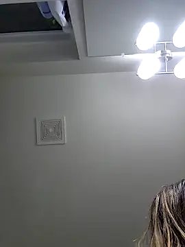 AriannaPena online show from March 13, 2025, 3:11 am