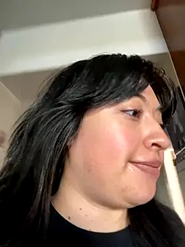 AriannaPena online show from October 3, 2025, 10:40 pm