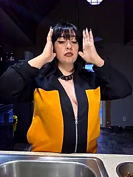 AriannaPena online show from November 6, 2025, 11:15 pm