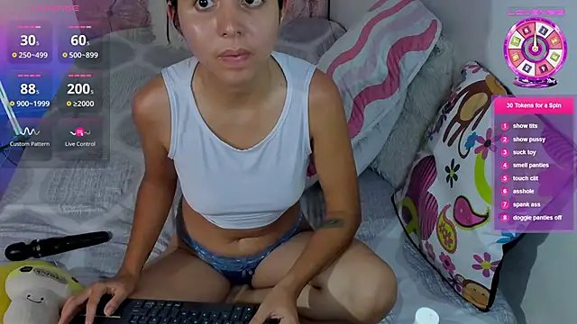 amy petite online show from June 4, 2026, 1:11 am
