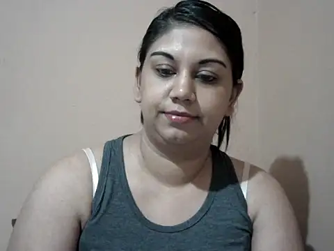 Snapshot of bellachow10 chatting on May 16, 2026, 6:50 pm bellachow10 online show from May 16, 2026, 6:50 pm