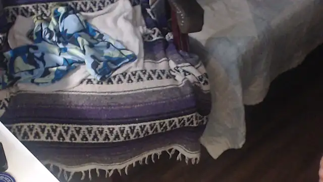 QueenDenizeAndTheCaptain online show from September 28, 2025, 2:39 am