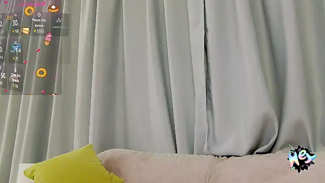 Snapshot of crystalmoon___ chatting on March 6, 2025, 8:16 pm crystalmoon    online show from March 6, 2025, 8:16 pm