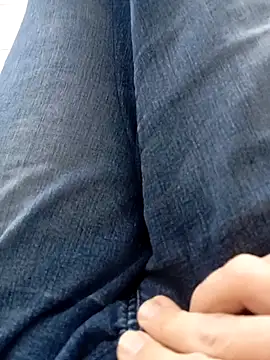 mickzizi online show from December 17, 2025, 10:32 am