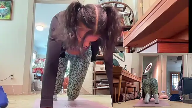 queendab626 online show from January 27, 2025, 6:20 pm