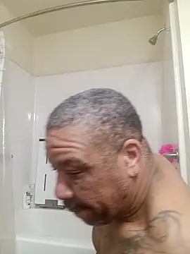 yellowwetfox online show from February 8, 2026, 5:38 pm